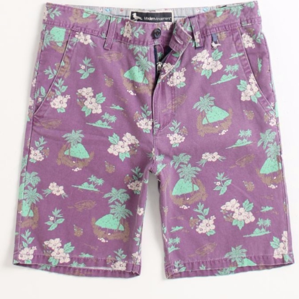 Modern Amusement shorts